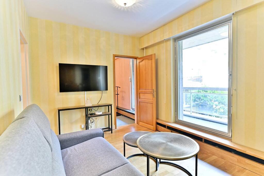 Apartment #vaugirard Mairie Du 15eme - Ii